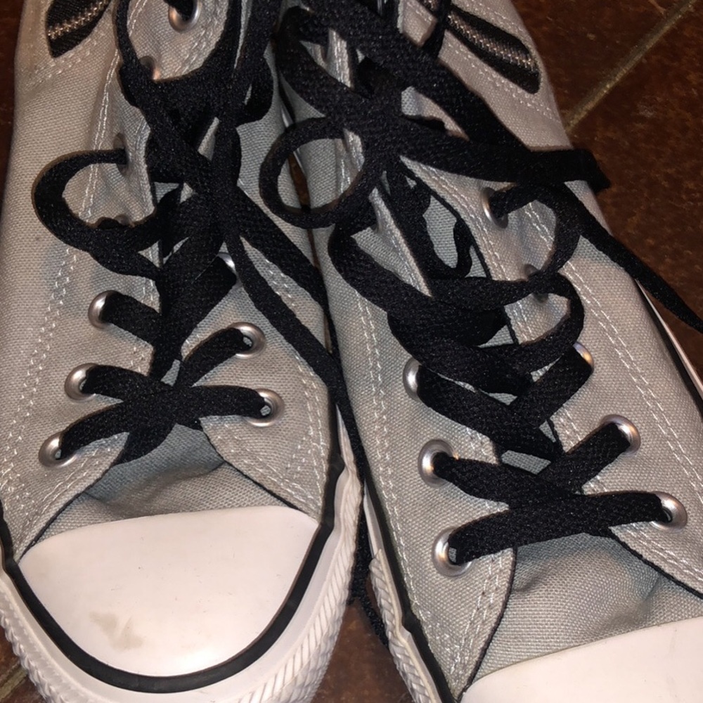 Converse size 10